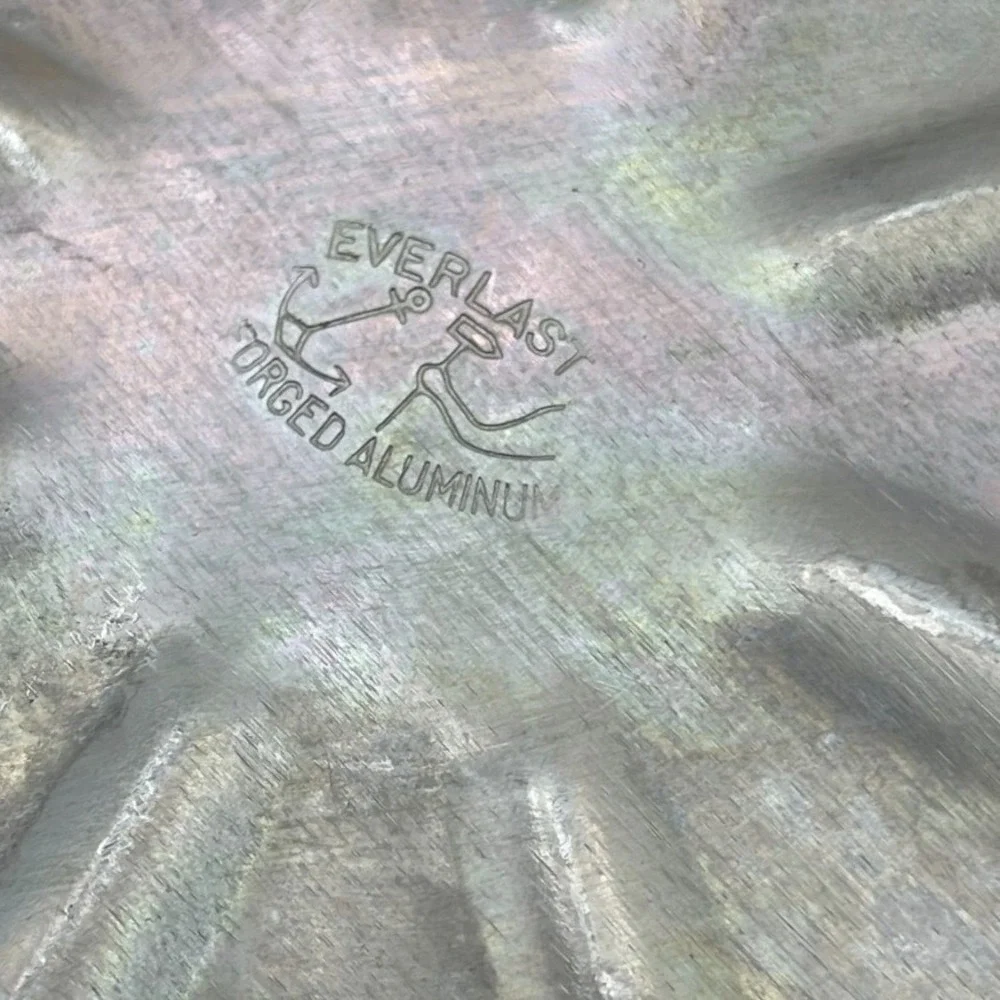 Vintage Everlast Forged Aluminum‎ Floral Hammered Covered Casserole Dish